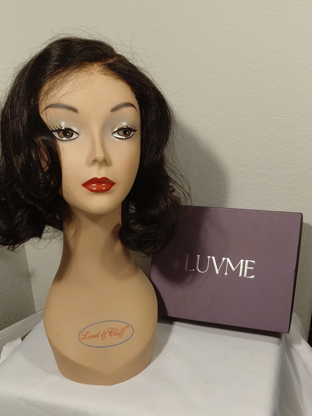 Luvme Black Short Wavy Wig w/ Rich Chocolate Tones